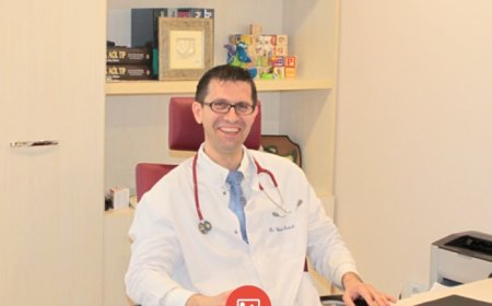 Uz. Dr. Bülent Öztürk Kimdir? Çocuk Sağlığı ve Hastalıkları Uzmanından İzmir’de Güvenli Hizmet