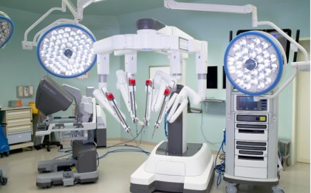 Titremeyen Kesiler, Üç Boyutlu Görüş: Robotik Cerrahi Göğüs Ameliyatlarında Standardı Yükseltiyor